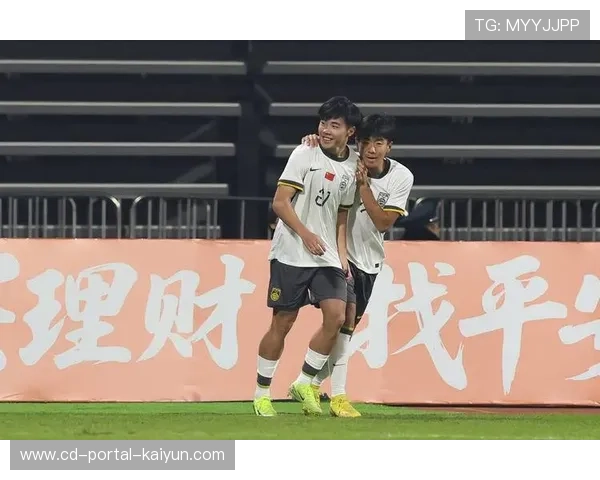 U17中国4-0十人巴林，帅惟浩梅开二度，万项点射