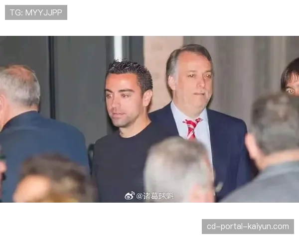 “巴萨中场加维接受采访,谈恩里克与哈维对其在转换中角色要求的细微差别” “巴萨中场加维接受采访,谈恩里克与哈维对其在转换中角色要求的细微差别”